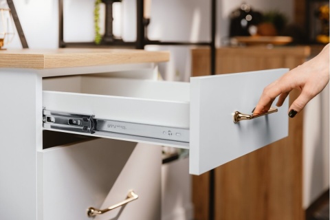 Prowadnica kulkowa H45 VERSALITEPLUS+ cichy domyk