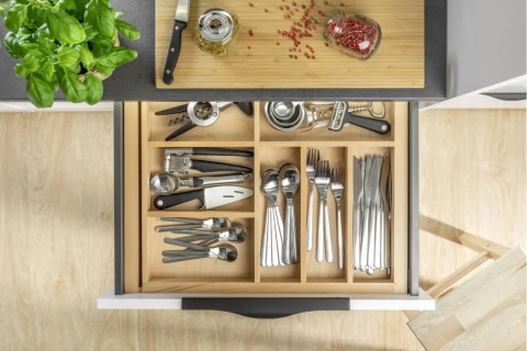 Uchwyt meblowy PICADO 352mm/796mm chrom